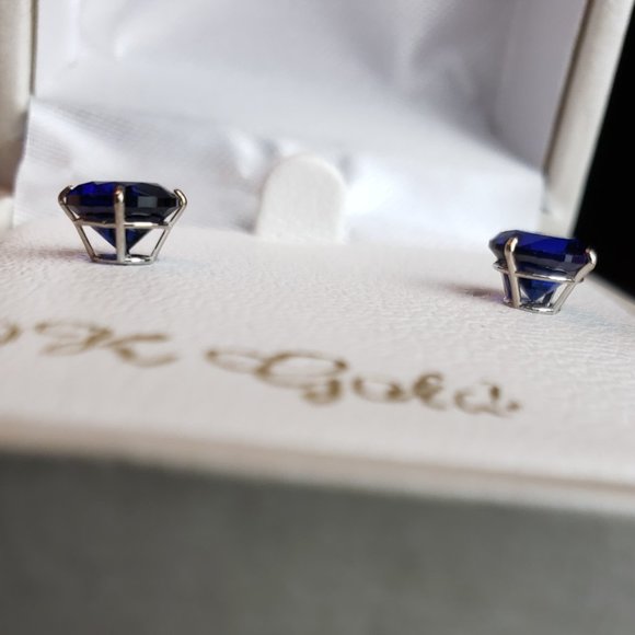 NWT 10k white gold with lab created sapphire - Picture 3 of 4